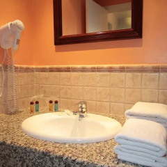 Отель Apartamentos Ripoll Ibiza ванная фото 2