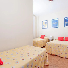 Отель Hostal Salamanca Стандартный номер с различными типами кроватей (общая ванная комната) фото 4