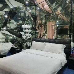 Xiamen Alice Theme Hotel 3* Номер Делюкс фото 6