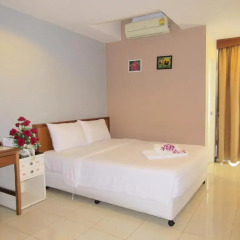 Отель JL Bangkok 3* Улучшенный номер с различными типами кроватей фото 10