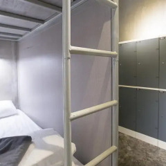 Отель 2W Bed & Breakfast Bangkok 2* Кровать в общем номере фото 4