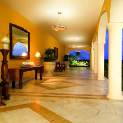 Отель Secrets Capri Riviera Cancun вид на фасад