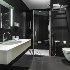 Отель NH Milano Touring 4* Улучшенный номер с различными типами кроватей фото 8