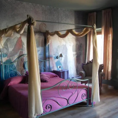Отель B&B Antico Borgo Манерба-дель-Гарда комната для гостей фото 2