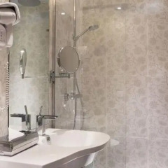 Отель LHostellerie du Marais Франция, Париж - отзывы, цены и фото номеров - забронировать отель LHostellerie du Marais онлайн ванная
