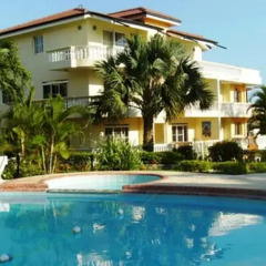 Отель Apartamentos En Boca Chica Mama Jo Доминикана, Бока Чика - отзывы, цены и фото номеров - забронировать отель Apartamentos En Boca Chica Mama Jo онлайн бассейн