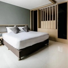 Отель Three Sukhumvit 3* Улучшенный номер фото 12
