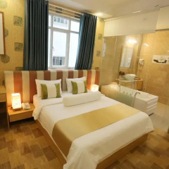 Thuy Sakura Hotel & Serviced Apartment 3* Номер Делюкс с различными типами кроватей фото 2