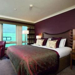 Macdonald Holyrood Hotel 4* Представительский номер с двуспальной кроватью фото 3