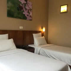 Отель Siloso Beach Resort, Sentosa 3* Улучшенный номер с различными типами кроватей