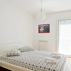 Отель Traveling To Lisbon Bairro Alto Apartments Португалия, Лиссабон - отзывы, цены и фото номеров - забронировать отель Traveling To Lisbon Bairro Alto Apartments онлайн комната для гостей фото 5