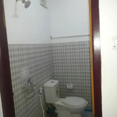 Отель Naung Yoe Motel Улучшенный номер с различными типами кроватей фото 3