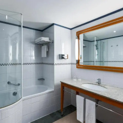 Отель NH Collection Brussels Centre 4* Люкс с различными типами кроватей фото 2