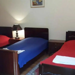 Отель Natalie's Guest house Номер категории Эконом с различными типами кроватей фото 9