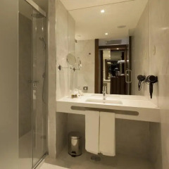 TURIM Marques Hotel 4* Улучшенный номер фото 2