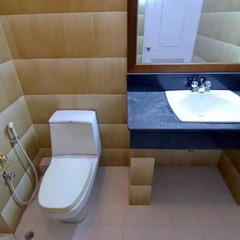 Kyi Tin Hotel 3* Улучшенный номер с 2 отдельными кроватями фото 2