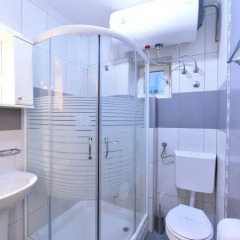 Отель Guest Accommodation Tal Centar Нови Сад ванная