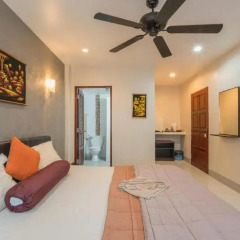 Отель Living Room Guesthouse & Cafe Bar Стандартный номер с различными типами кроватей фото 4