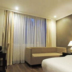 Quentin Boutique Hotel 4* Улучшенный номер с различными типами кроватей фото 10