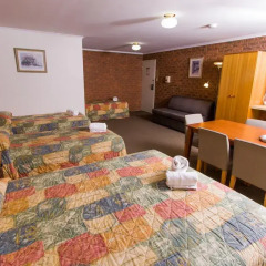 Отель Advance Motel 3* Семейный люкс с двуспальной кроватью фото 3