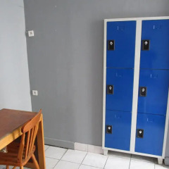 Hostel Altair сейф в номере