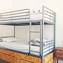 Liv'in Lisbon Hostel Кровать в общем номере с двухъярусной кроватью фото 9