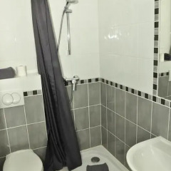 Отель H33 hôtel 2* Номер категории Эконом с различными типами кроватей фото 7