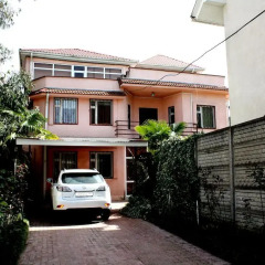 Гостиница Romantic House городской автобус
