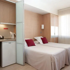 Отель Aparthotel Silver 3* Номер Комфорт с различными типами кроватей фото 12