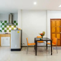 Отель Bangtao Local House Rental спа