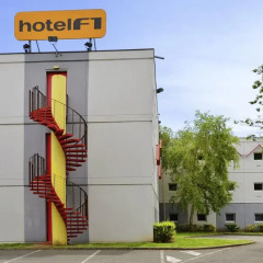 Отель hotelF1 Marseille East Saint Menet парковка