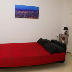 Отель Apartamentos Navas 2 Барселона комната для гостей фото 2