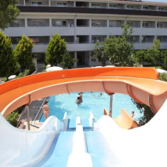 Catty Cats Garden Hotel бассейн