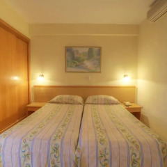 Ambassador Hotel 3* Стандартный номер