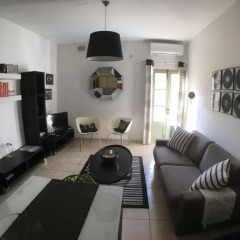 Апартаменты Simons Apartments Слима комната для гостей фото 4