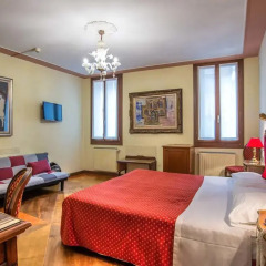 Hotel La Fenice Et Des Artistes 3* Стандартный номер с двуспальной кроватью фото 2