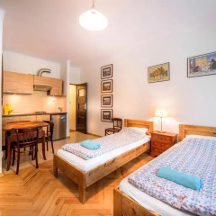 Old Town Kanonia Hostel & Apartments Люкс с различными типами кроватей фото 7
