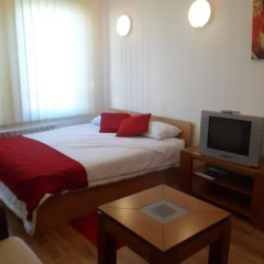 Апартаменты Cedar Lodge 3/4 Self-Catering Apartments Банско комната для гостей фото 5