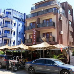Mirage Family Hotel парковка