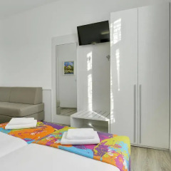 Boutique Hostel Joyce Улучшенный номер с различными типами кроватей фото 16