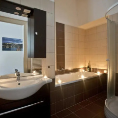 Отель Charles IV Apartments Чехия, Прага - отзывы, цены и фото номеров - забронировать отель Charles IV Apartments онлайн ванная