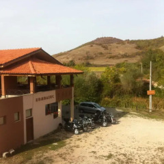 Отель Perpershka River Villas Болгария, Ардино - отзывы, цены и фото номеров - забронировать отель Perpershka River Villas онлайн парковка