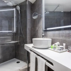 Отель NH Collection Brussels Grand Sablon 4* Стандартный номер с различными типами кроватей