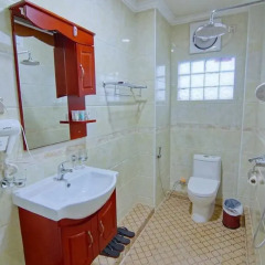 Myat Nan Yone Hotel 3* Улучшенный номер с различными типами кроватей фото 2