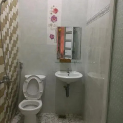 Отель Yen Ngoc Guesthouse Далат ванная фото 2