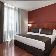 Отель Catalonia Puerta del Sol 4* Стандартный номер с двуспальной кроватью фото 2