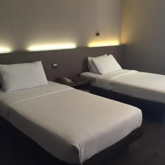 Отель Bangkok City Suite 3* Улучшенный номер