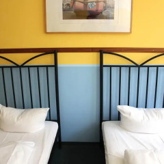 Отель St Christophers Inn Berlin Апартаменты с различными типами кроватей фото 3