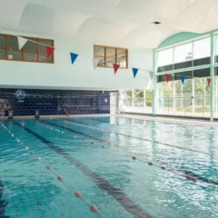 Отель Crowne Plaza Liverpool - John Lennon Airport Великобритания, Ливерпуль - отзывы, цены и фото номеров - забронировать отель Crowne Plaza Liverpool - John Lennon Airport онлайн бассейн фото 2