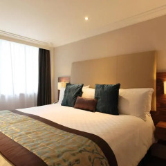 Amba Hotel Marble Arch 4* Стандартный семейный номер с различными типами кроватей